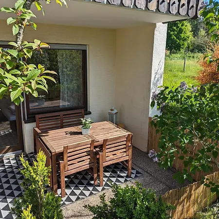 Wiesenbluemle Schömberg im Schwarzwald